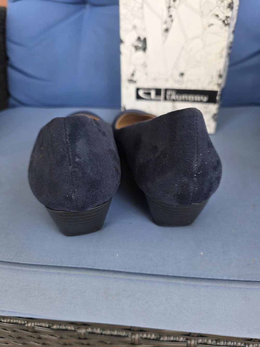 CL by Laundry Navy Suede Wedge Heels New In Box. Size 9.5 Office Chic Comfycore